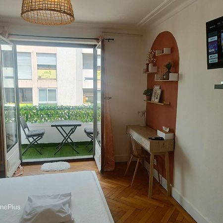 Belle Chambre D'Hote Avec Balcon Prive - 3 Mins Gare Annemasse - Geneve Acces Direct Exterior foto