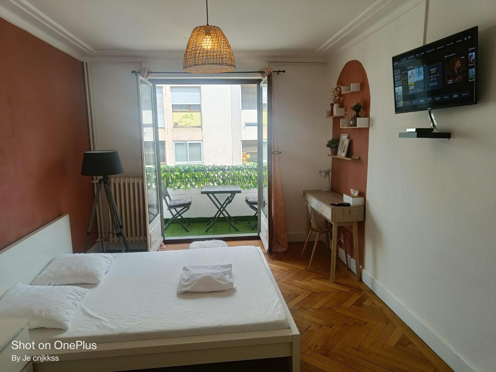 Belle Chambre D'Hote Avec Balcon Prive - 3 Mins Gare Annemasse - Geneve Acces Direct Exterior foto