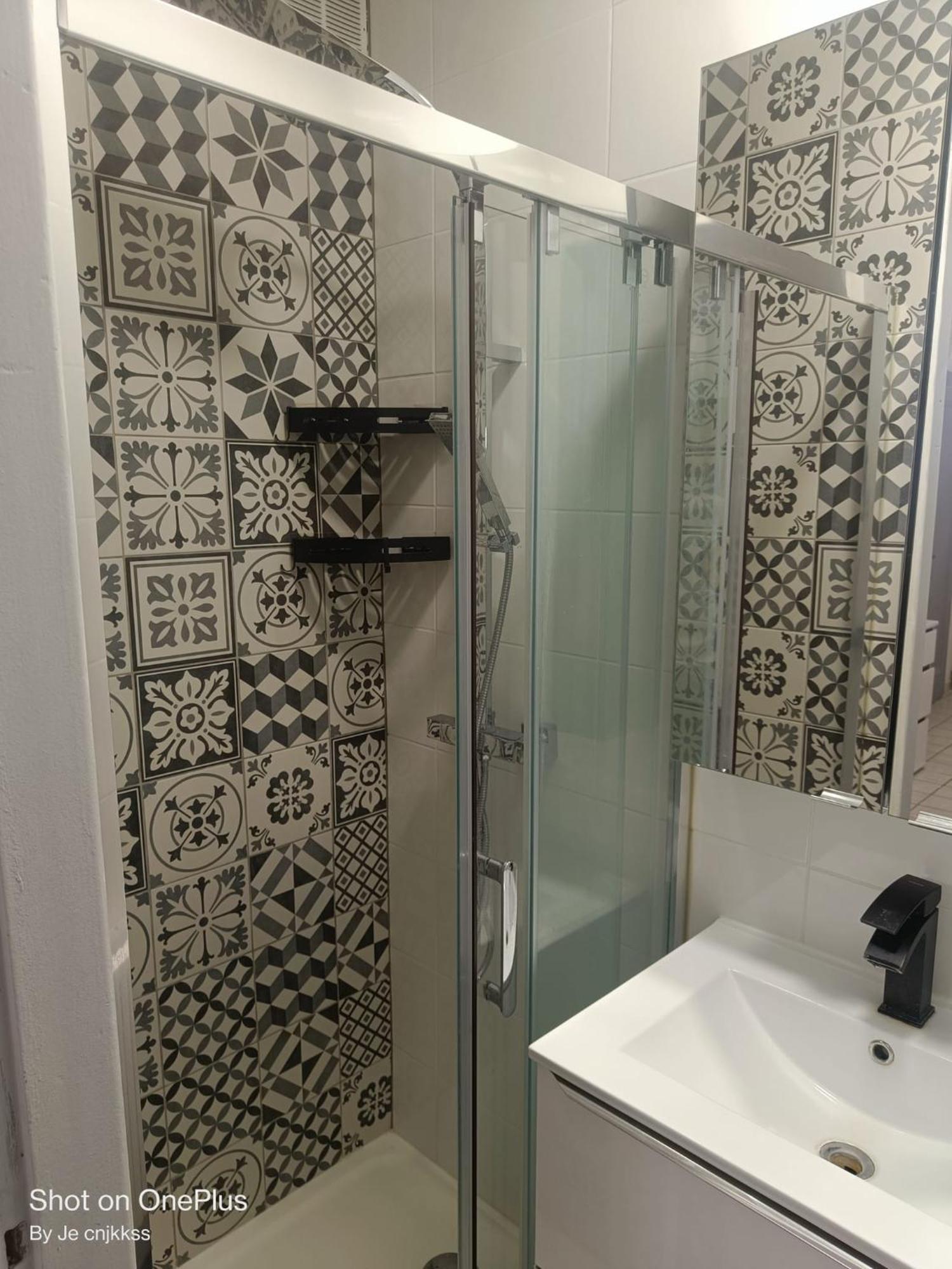 Belle Chambre D'Hote Avec Balcon Prive - 3 Mins Gare Annemasse - Geneve Acces Direct Exterior foto